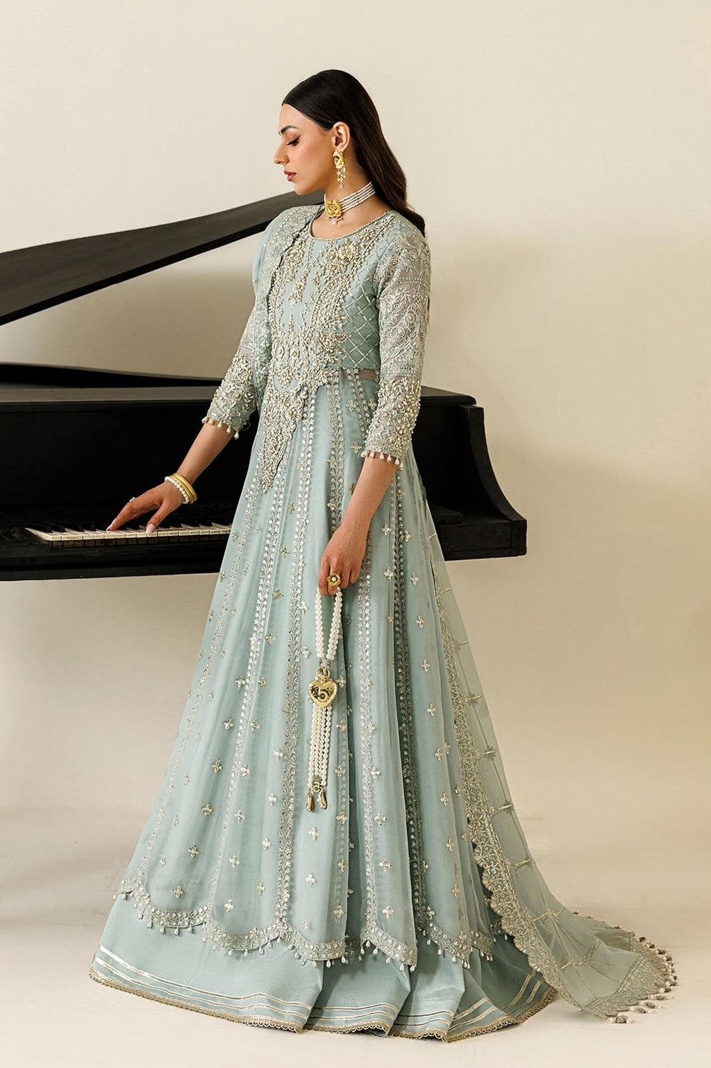 Alizeh Wedding Edition 2026 Heavy Embroidered Chiffon Suit!Amina's colleciton