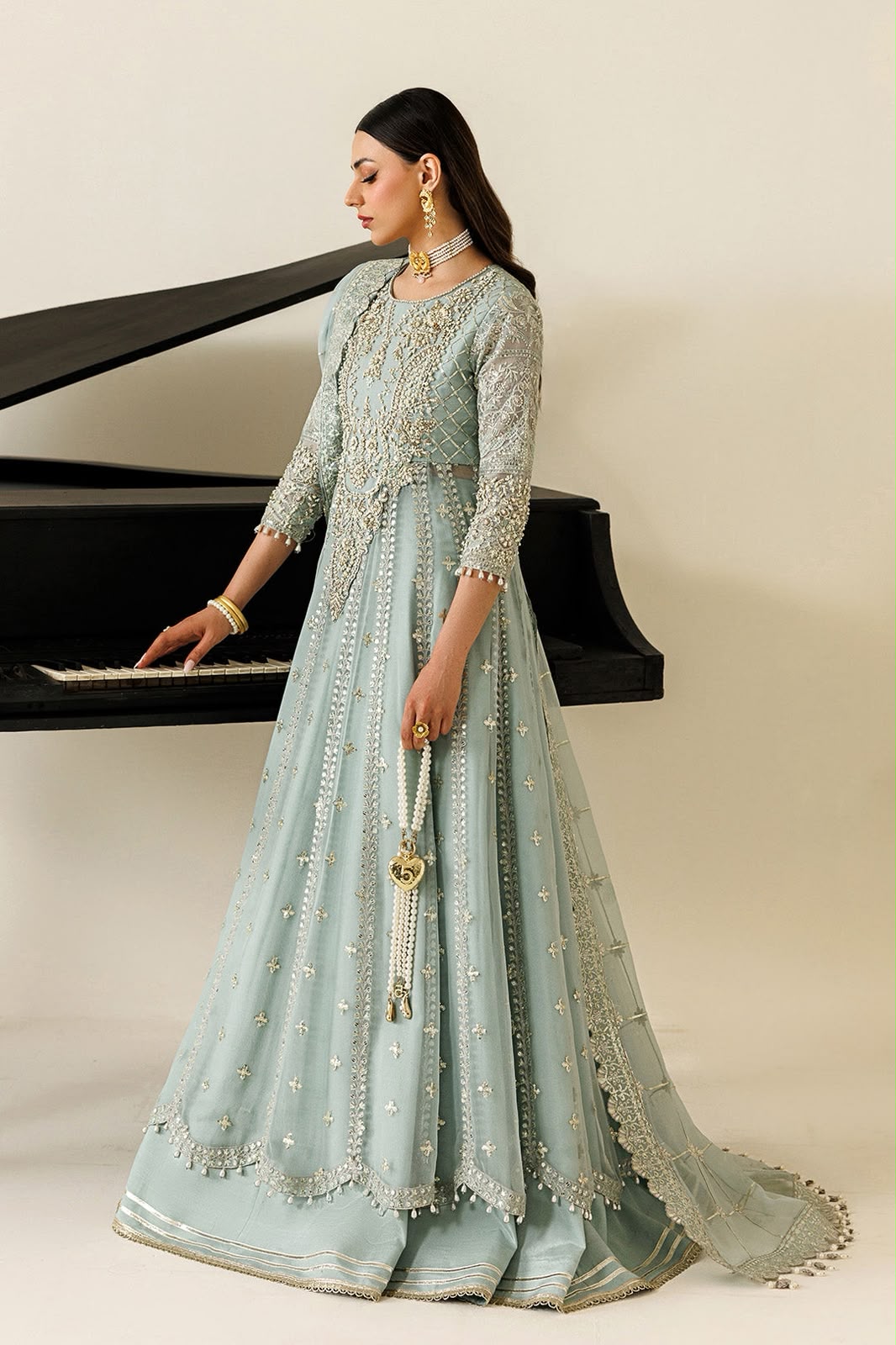 Alizeh Wedding Edition 2026 Heavy Embroidered Chiffon Suit!Amina's colleciton
