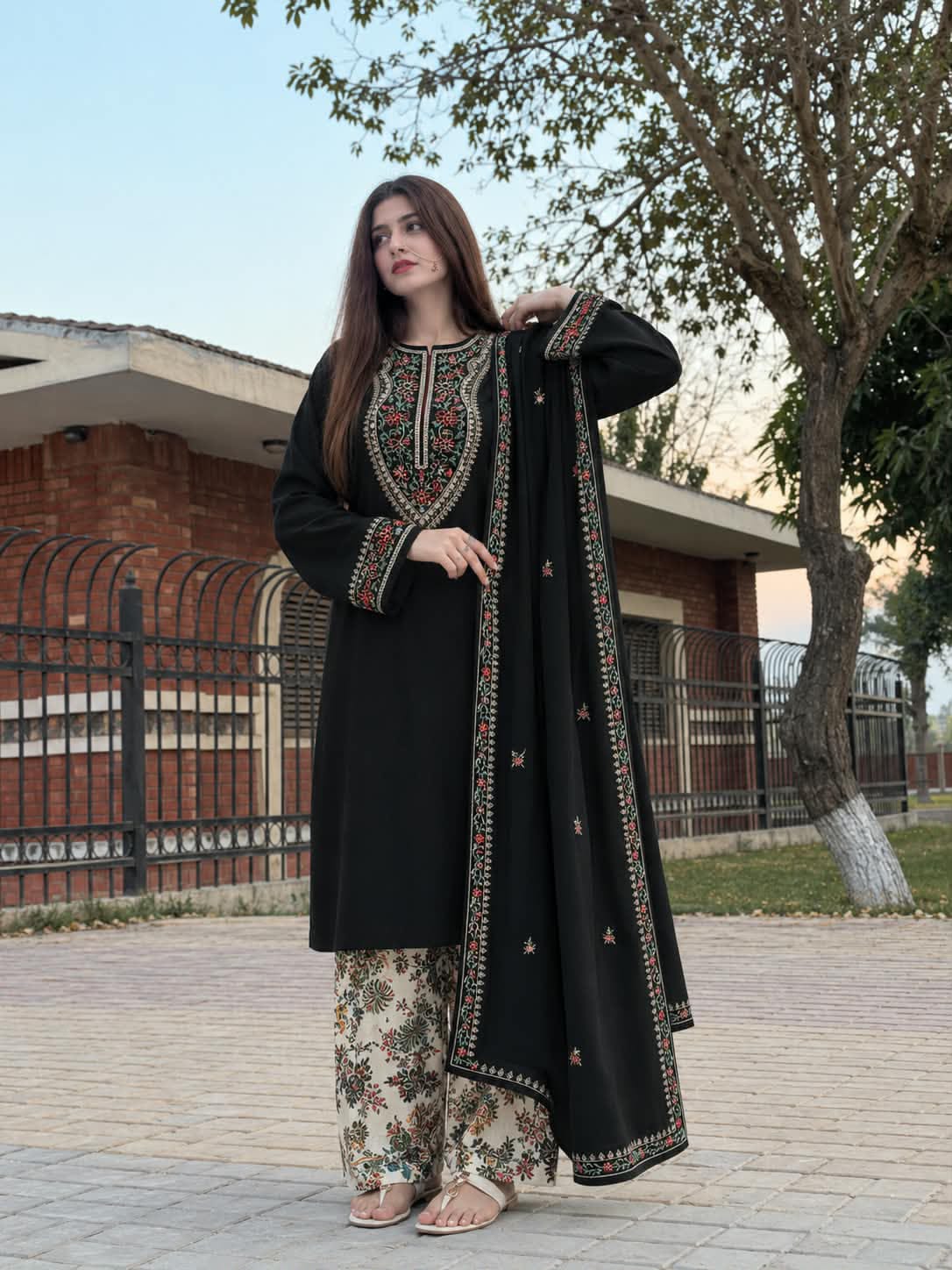 Aneel’s Luxury Embroidered Dhanak 3-Piece Winter Suit