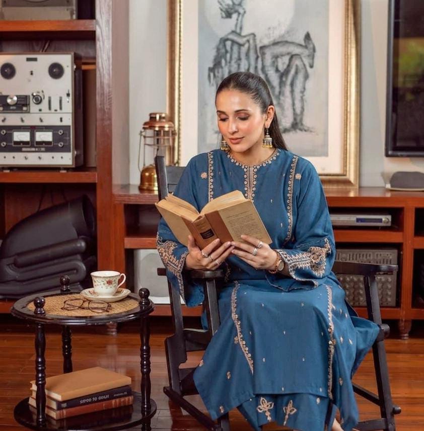 Bareeze Luxury Embroidered Dhanak Suit With Printed Shawl| Amina’s Collection